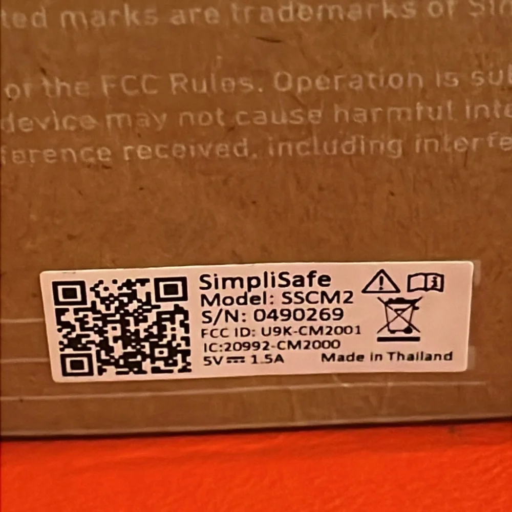 SimpliSafe SimpliCam Indoor HD Wi-Fi Security mod SSCM2 Black Security Camera